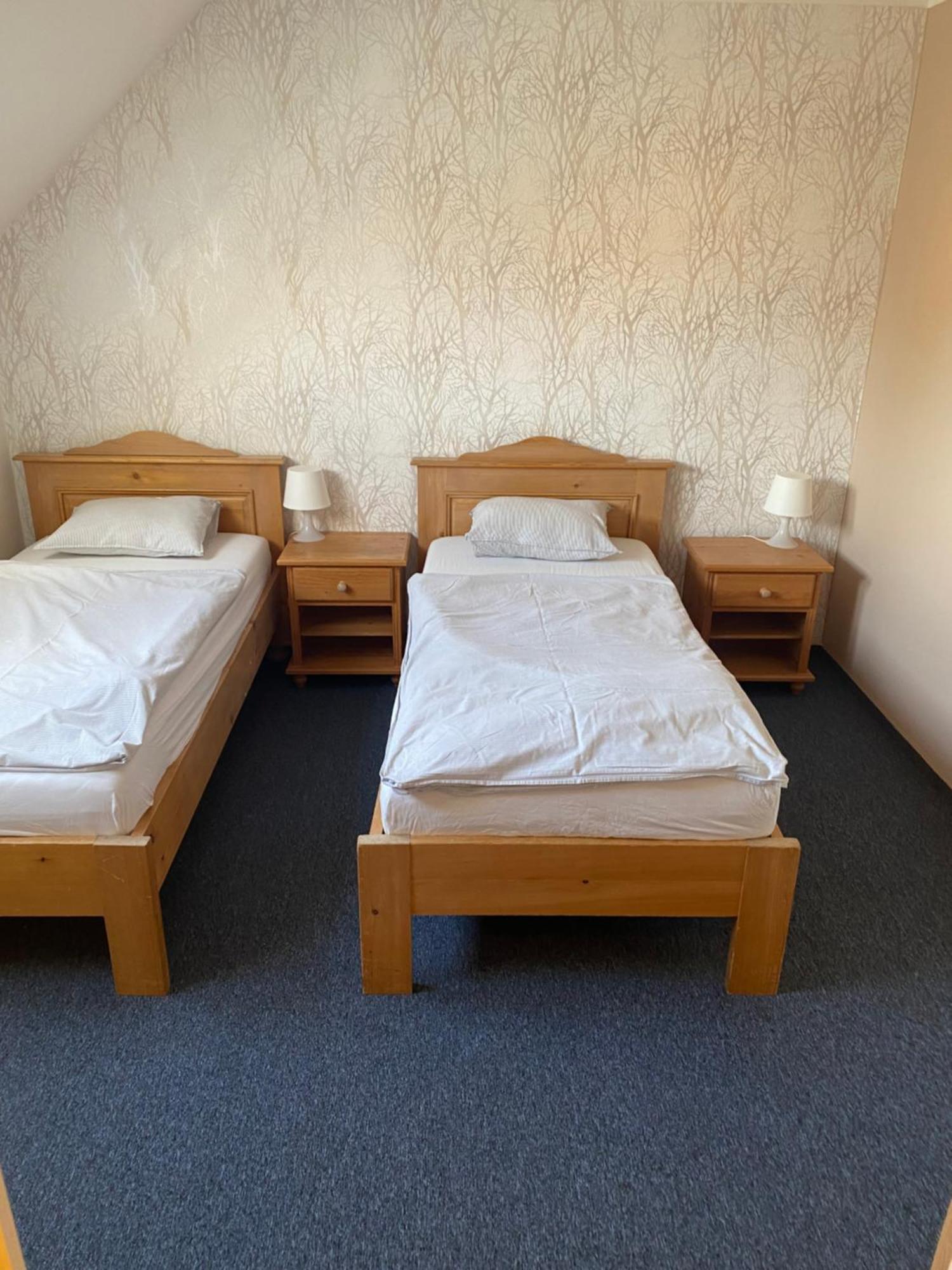 Penzion Beseda Bratronice Buitenkant foto